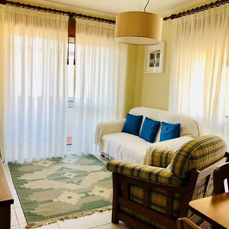 Eça De Queirós Apartamento *